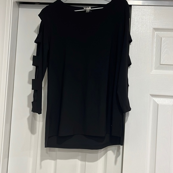 Anne Klein Tops - Anne Klein small black long sleeve top